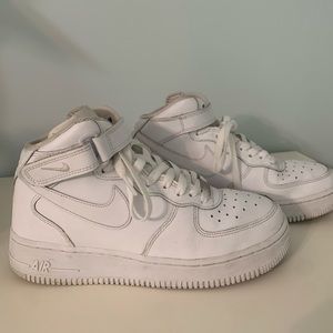 Nike Air Force 1 Mid
